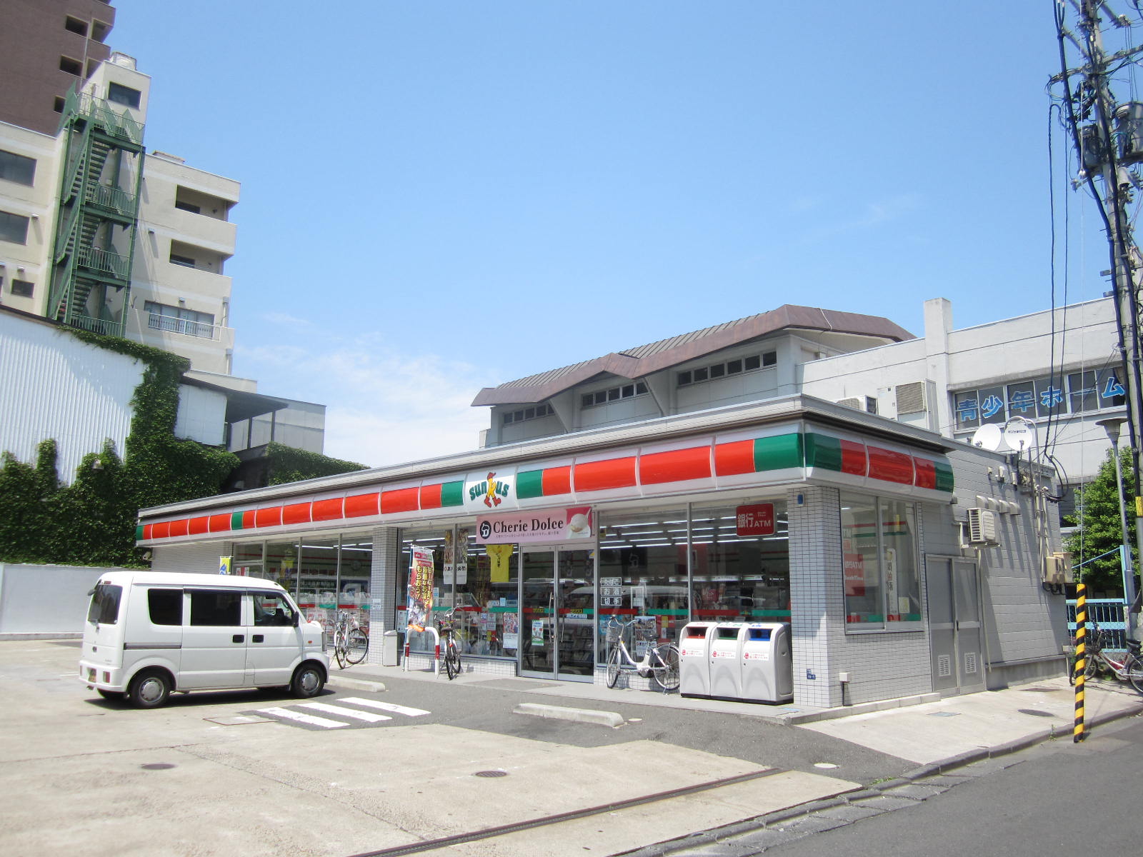 Convenience store. Thanks Morioka Chuodori Sanchome store up (convenience store) 288m