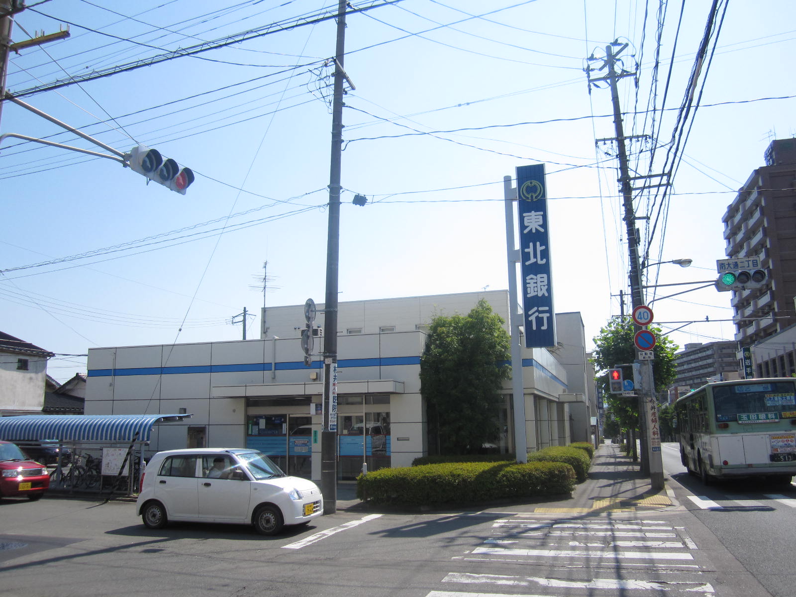 Bank. Tohoku Bank Minamiodori 416m to the branch (Bank)