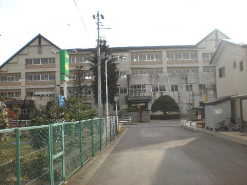 Other. 517m until the Morioka Municipal Yamagishi elementary school (Other)