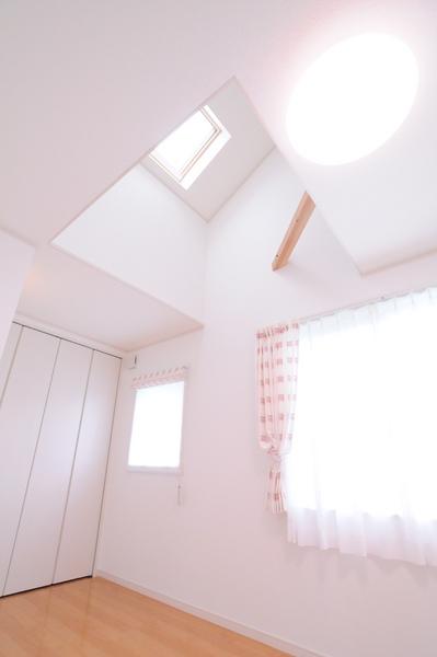 Non-living room. Optimal Western-style to your room for children