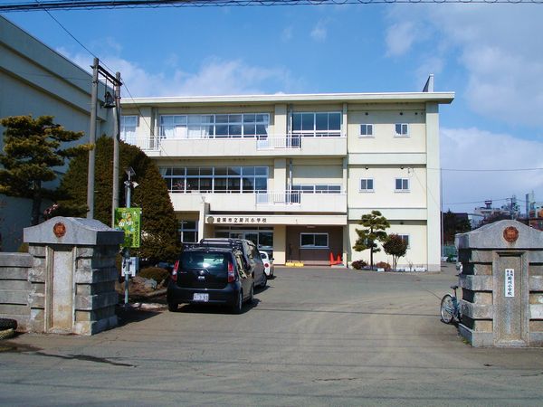 Primary school. Kuriyagawa up to elementary school (elementary school) 750m