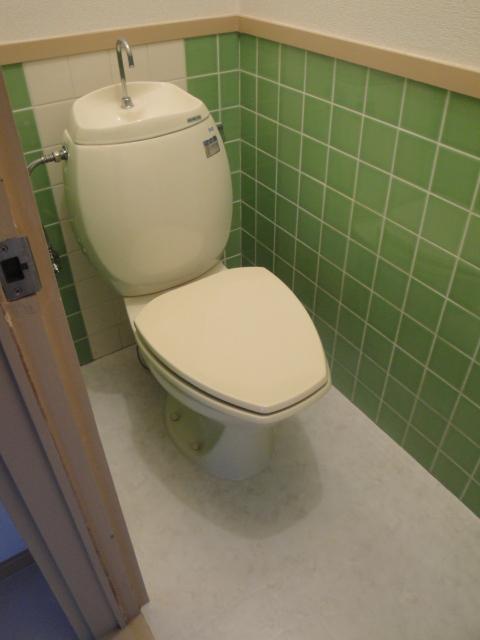 Toilet. It is a beautiful toilet with warm toilet seat function!