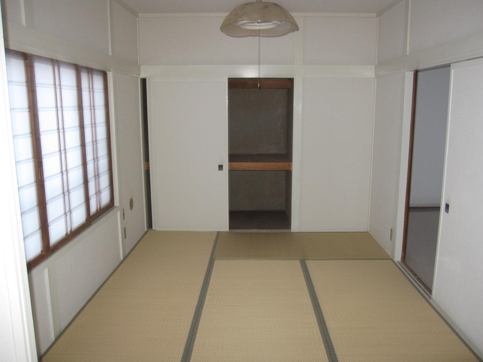 Other room space. Japanese-style room, Western-style is Tsuzukiai