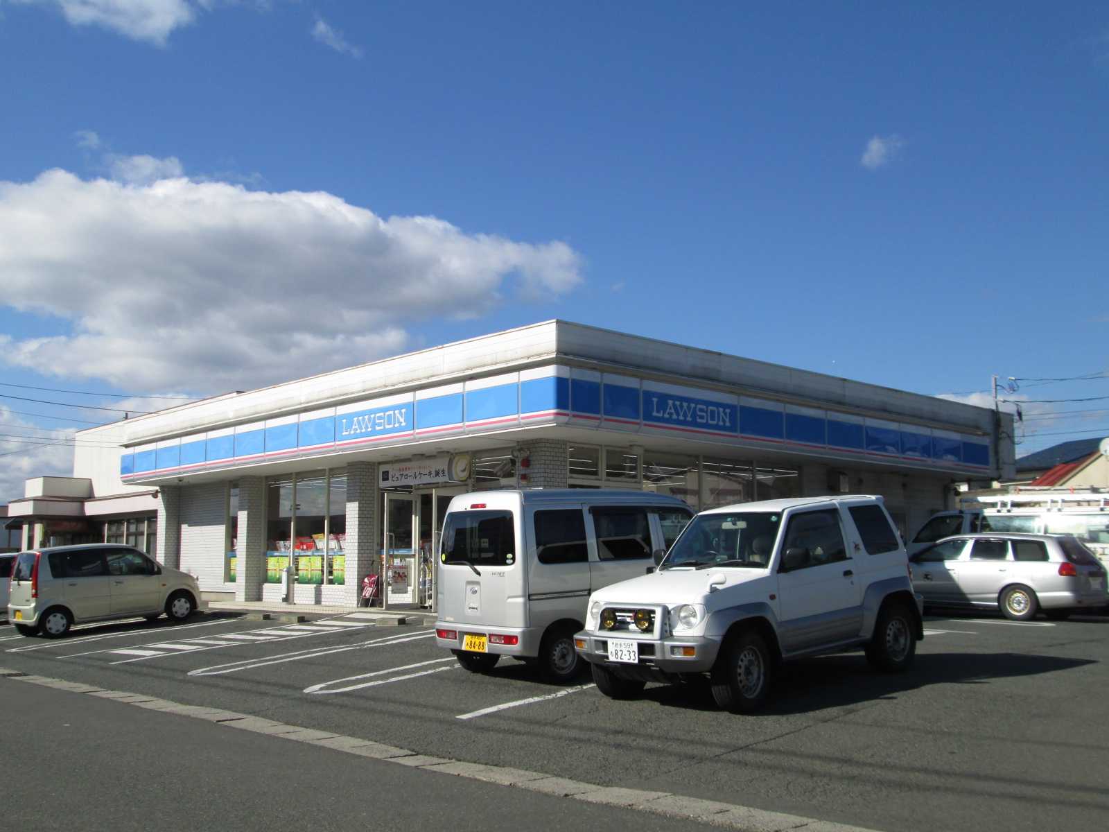 Convenience store. 949m until Lawson Morioka Minami Aoyama store (convenience store)