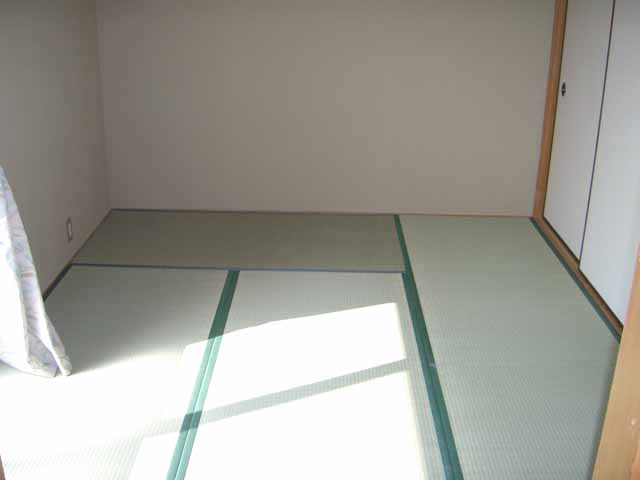 Other room space. Japanese-style room 6 quires