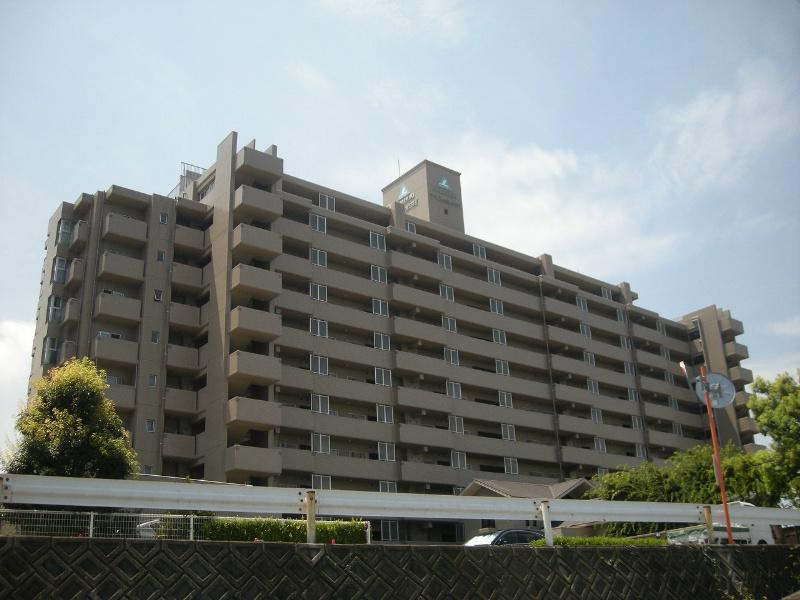 Local appearance photo. Two buildings is a large-scale apartment lined.