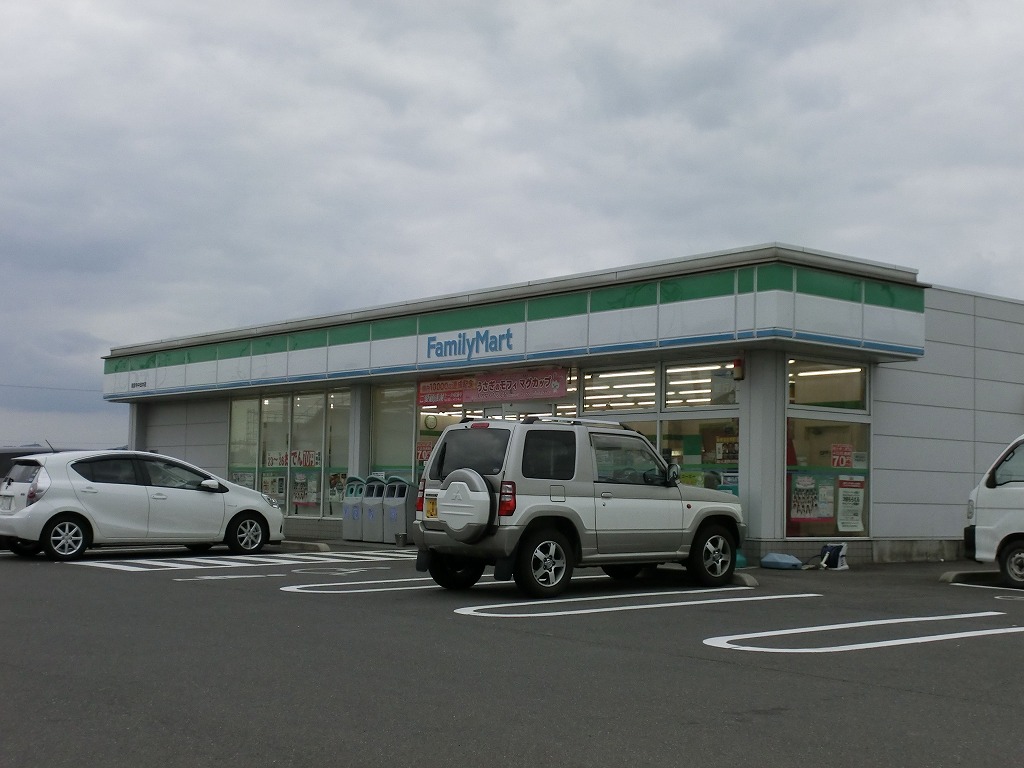 Convenience store. Family - Ma - To Temple Nakadai store up (convenience store) 1821m