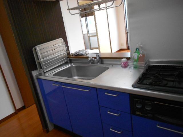 Kitchen. If the photo and the present situation is different it will present state priority