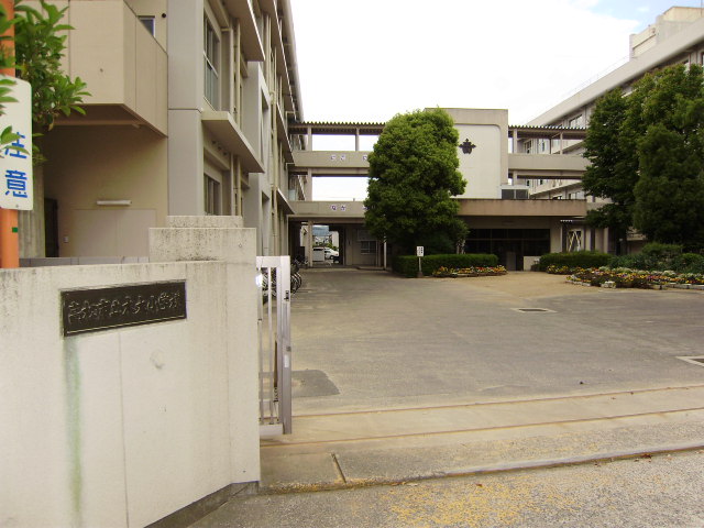 Primary school. 598m to Takamatsu Futoshi Tachiki elementary school (elementary school)