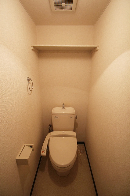 Toilet.  ※ It is a reference photograph of the same type (Room 201)!
