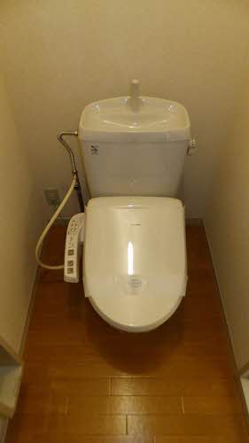 Toilet. 5-102