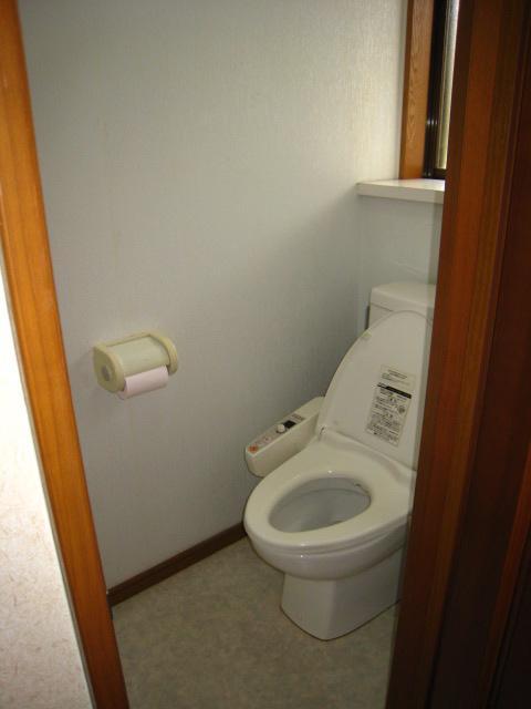 Toilet. Washlet first floor second floor