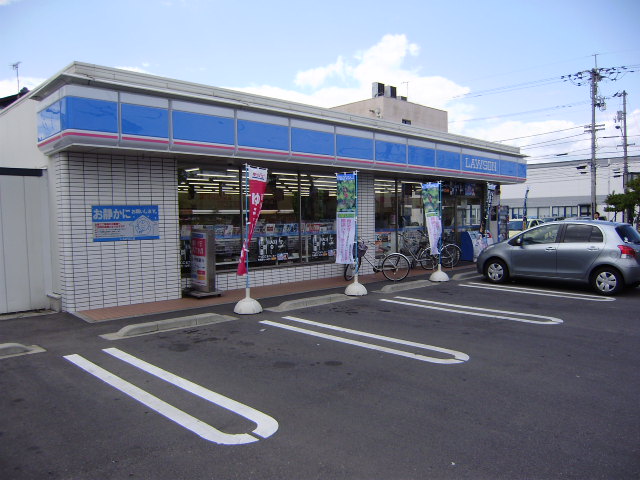 Convenience store. Lawson Takamatsu Imazato-cho 2-chome up (convenience store) 662m