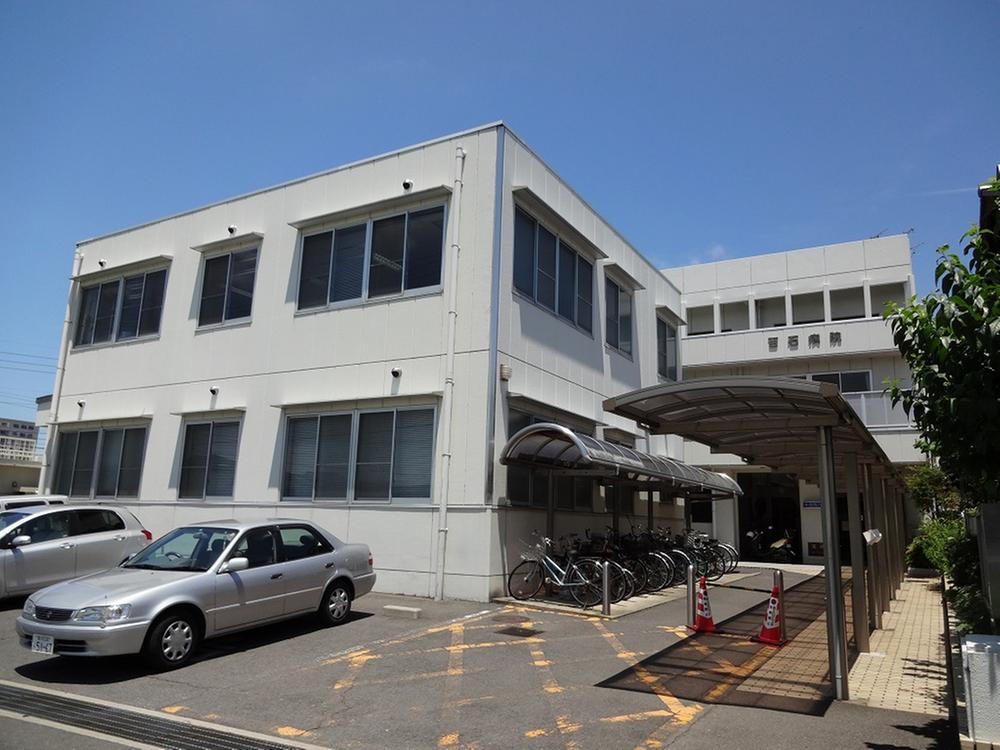 Hospital. 50m to medical corporation Association Hyakuseki hospital