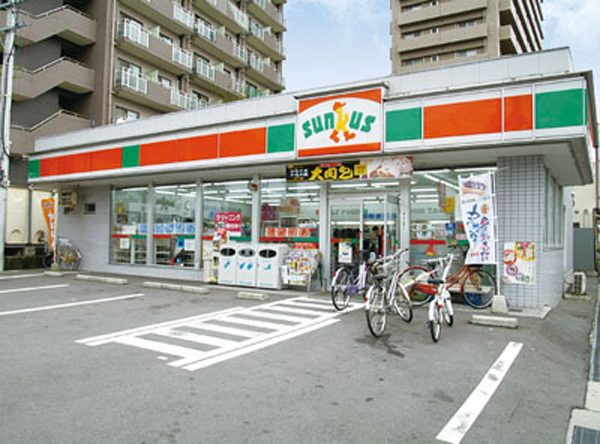 Convenience store. Thanks JR Kuribayashi Station store up to (convenience store) 404m