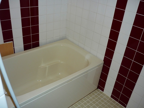 Bath. Spacious bathtub, Bath tile is also beautiful.