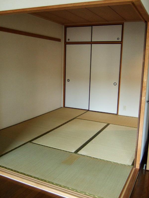 Non-living room. Is 6 Pledge of Japanese-style no steps.