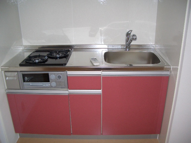 Kitchen. 2-neck with gas stove! !