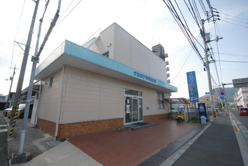 Other. It is about a 2-minute walk from the Kimutake ear, nose and throat clinic.