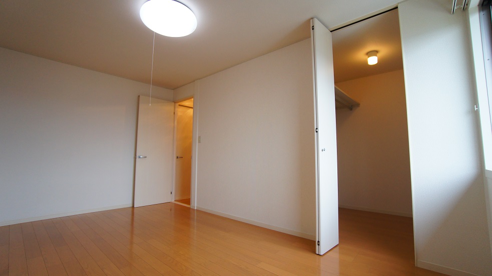 Other room space. 2F ・ Western-style 2 ・ Walk-in closet Available