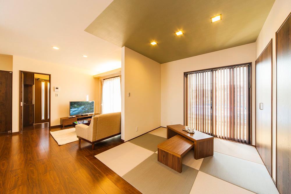 Other. Tatami is using the Ryukyu tatami. Spacious space without any partition of the living