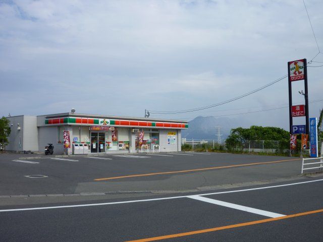 Convenience store. 300m until Thanksgiving Takeoka 5-chome (convenience store)