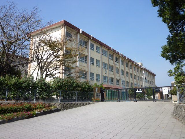 Junior high school. Nishimurasakibaru 1164m until junior high school (junior high school)