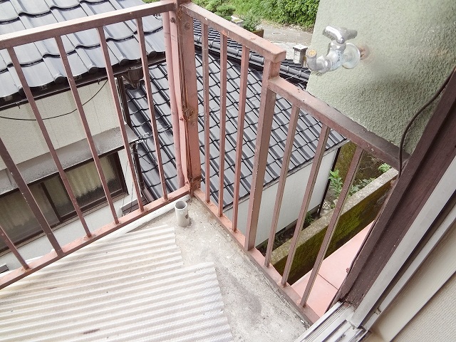 Balcony. It is Jose likely a lot of laundry ☆