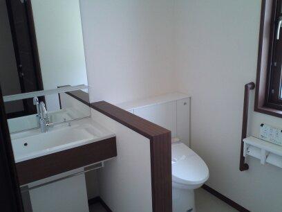 Toilet. The second floor system toilet! Vanity is useful! (August 2013) Shooting