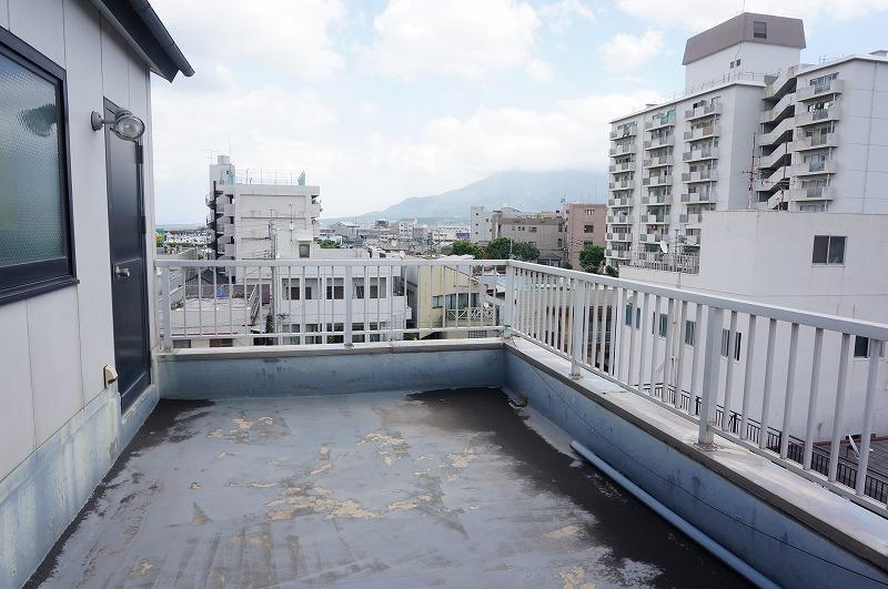 View photos from the dwelling unit. rooftop You look at Sakurajima