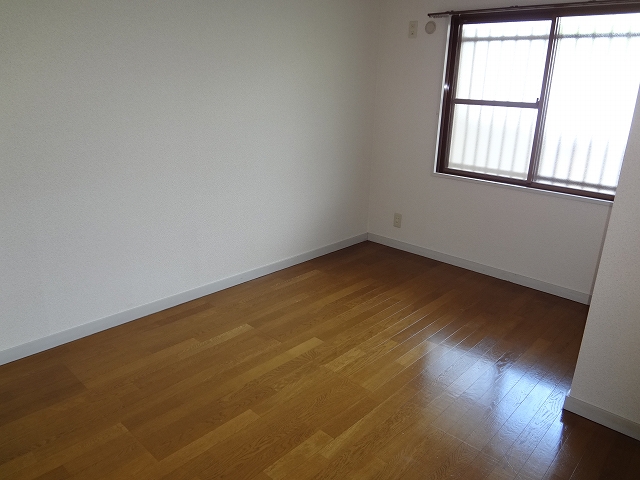 Other room space. Easy-to-use in flooring