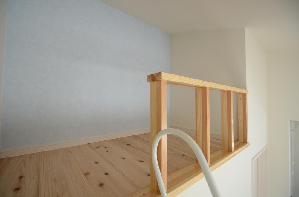Other. It is the loft of the children room with cedar solid wood. As a play place, such as the retreat of the child as a storage space ・  ・  ・ It seems it is very versatile! Since also attached electrical outlet, It is also good with the indirect lighting!