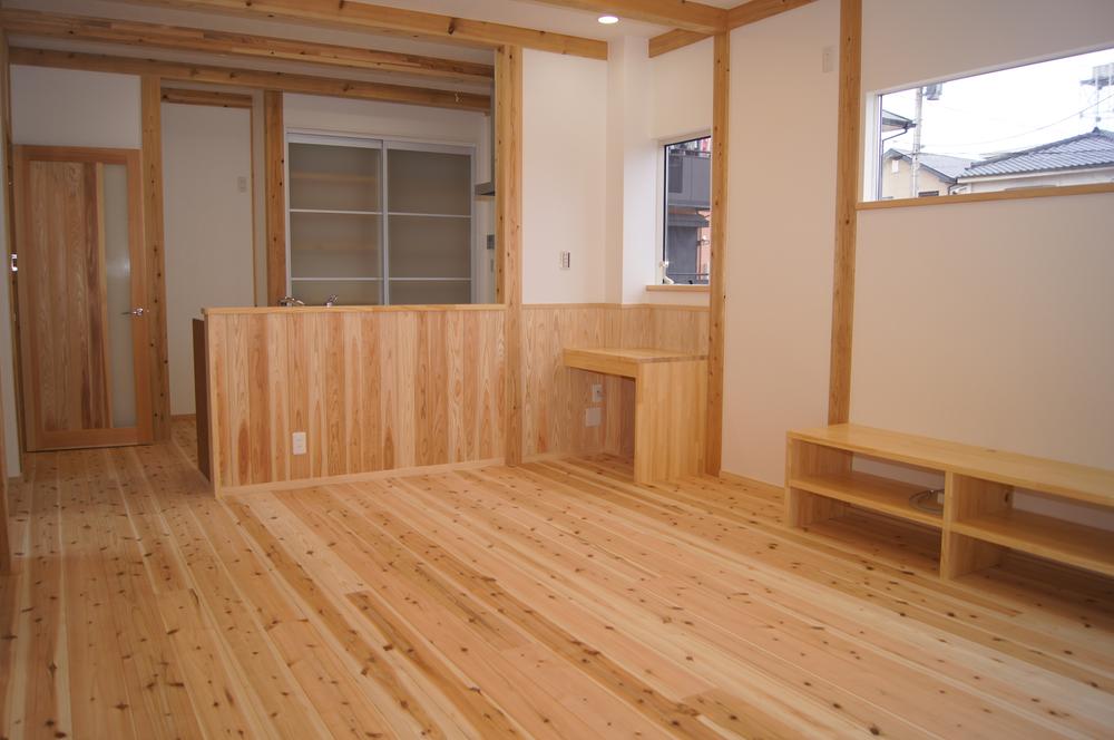 Building plan example (introspection photo). Cedar of solid wood is good foot touching there is warm material. Because natural materials is recommended for those of health idea !!!