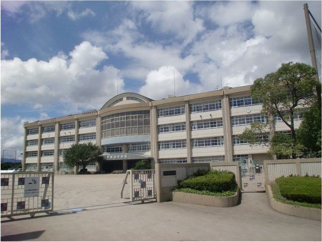 Junior high school. Ishiki stand 3588m up to junior high school (junior high school)
