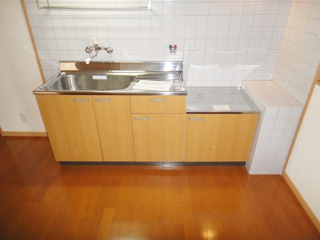 Kitchen. Clean as the kitchen also want to dishes