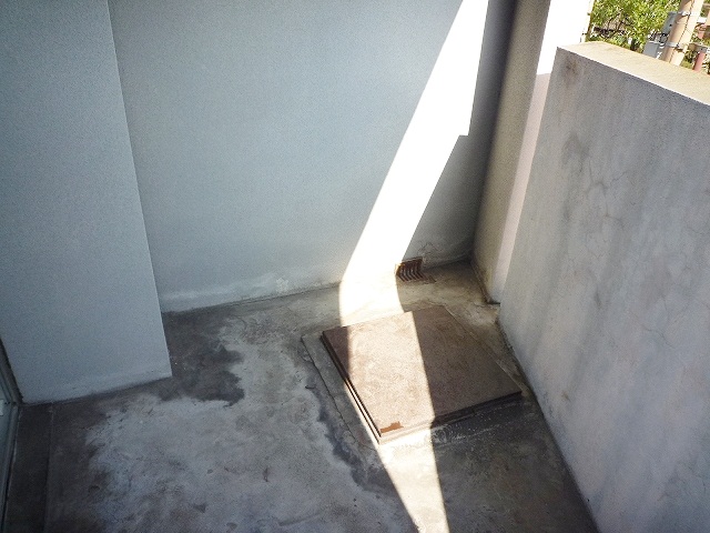 Balcony. Good per sun balcony!