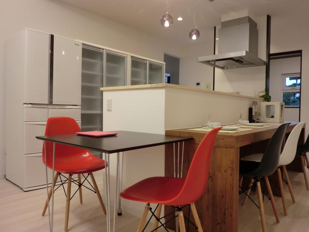 Kitchen. Stylish furniture ・ Coordinating space in consumer electronics