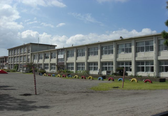 Primary school. Kanoya Tatsukotobuki to elementary school (elementary school) 474m