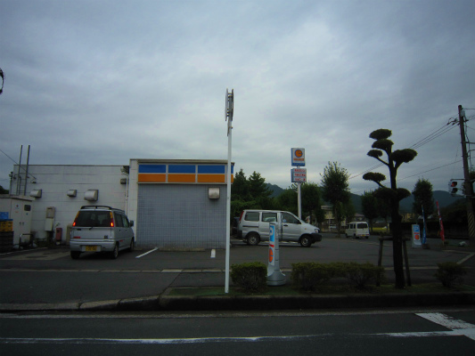 Convenience store. EVERYONE Himegi store up (convenience store) 428m