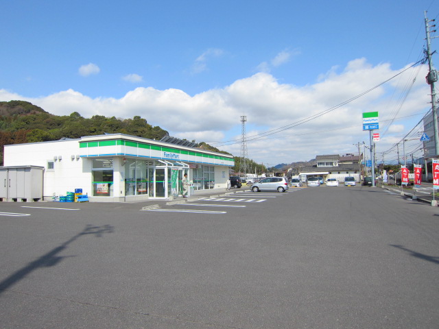 Convenience store. FamilyMart Hayato Kyocera factory before store up (convenience store) 1983m