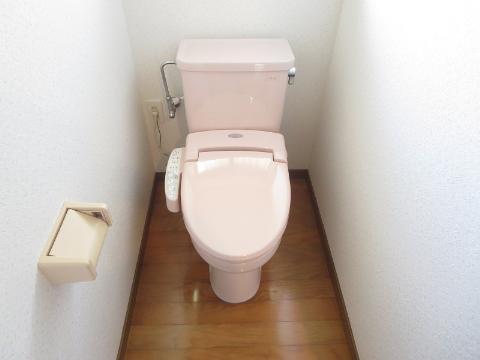 Toilet. It has been replaced with a new one of the hot water cleaning function toilet seat ☆ Since the new goods are clean and refreshing