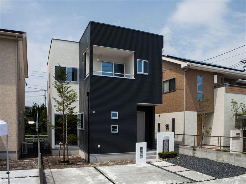 Local appearance photo. Ouchi of simple modern style, It has become a cube type