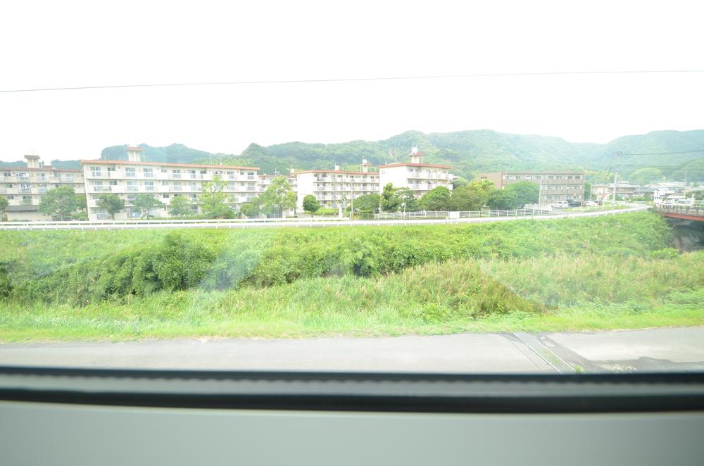 View photos from the dwelling unit. Green along the river ~ Kirishima mountains heals the eye!