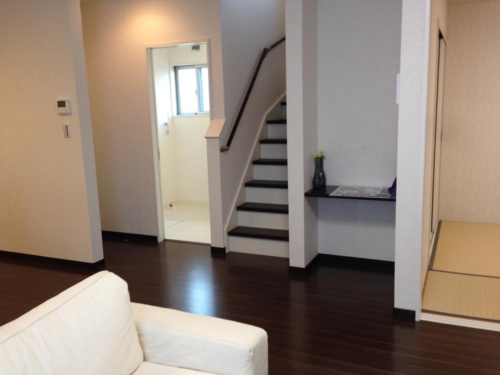 Other introspection. I put a counter in the living room stairs next to. Ya as a child of the study desk, You can use, such as in the personal computer space.