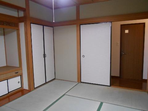Non-living room. Tatami Japanese-style is already Omotegae ☆ Easy to use in the living room and Tsuzukiai ☆ It is good to put a kotatsu