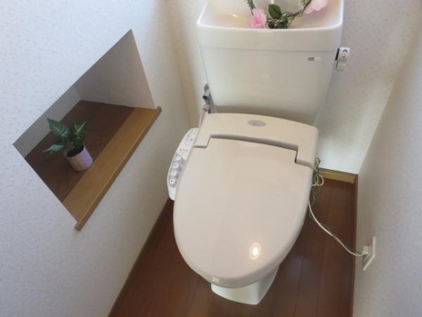 Toilet. You exchange is done with a new hot water cleaning function toilet seat ☆ Is also replaced. Toilet