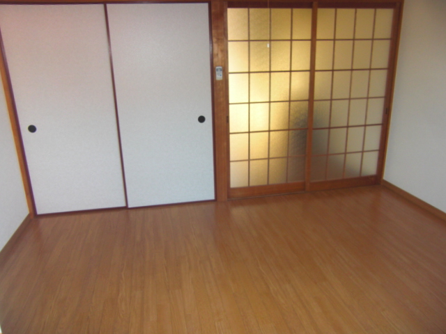 Living and room. Deposit key money 0 yen! 1 month rent free! Brokerage fees 0 yen!