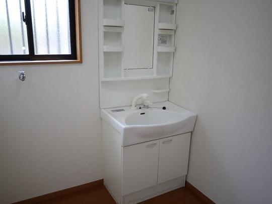 Wash basin, toilet