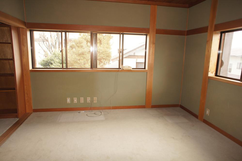 Non-living room. 2 Kaiyoshitsu 