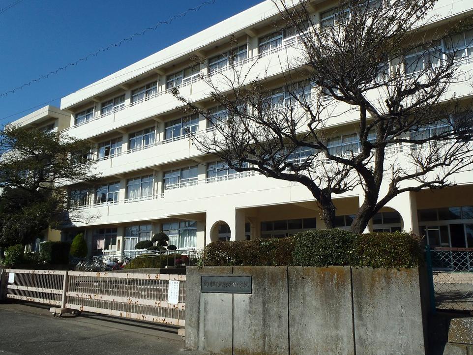 Primary school. Aikawa 680m to stand Sugawara Elementary School